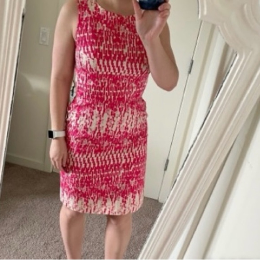 Just Taylor pink patterned knee length sleeveless pencil dress size 2